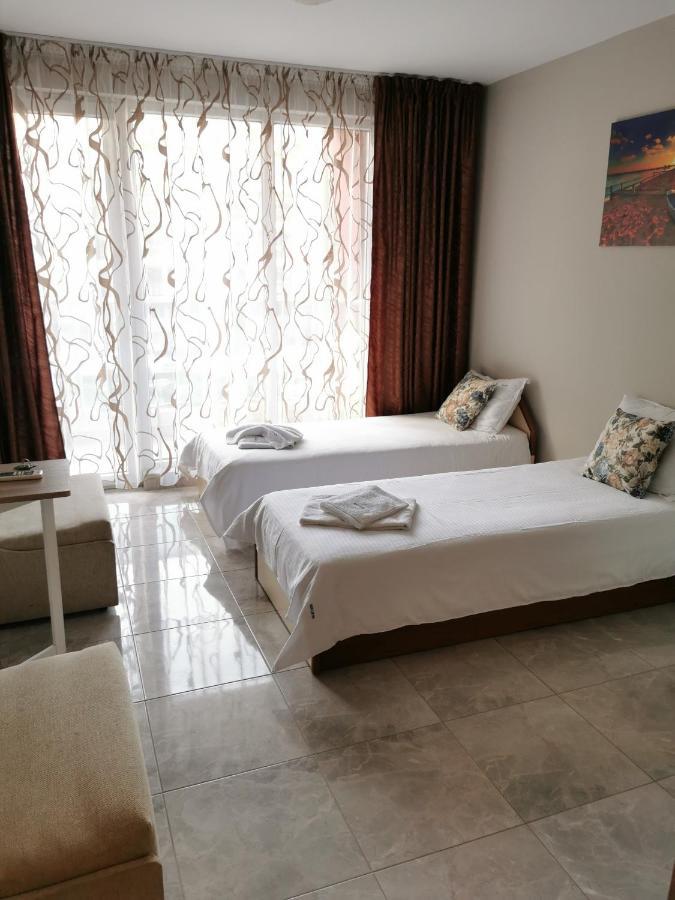 סאני ביץ' Admiral Plaza Sunrise Apartments C13 מראה חיצוני תמונה